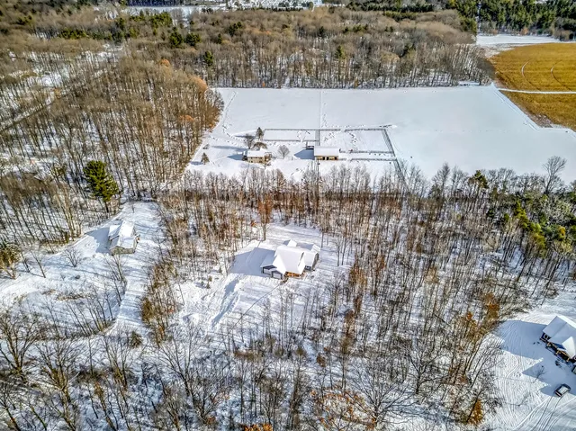 $675,000 | 11936 108th Avenue, Grand Haven, MI 49417