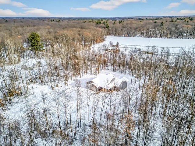 $675,000 | 11936 108th Avenue, Grand Haven, MI 49417