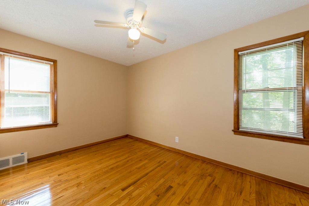 505 Greenvale Road South Euclid, OH 44121 - Photo 15 of 25