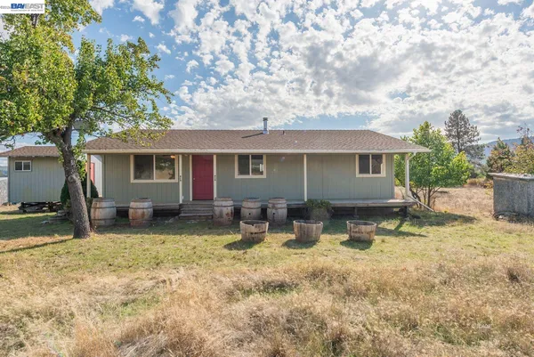$249,000 | 1095 Hyampom Road, Hayfork, CA 96041