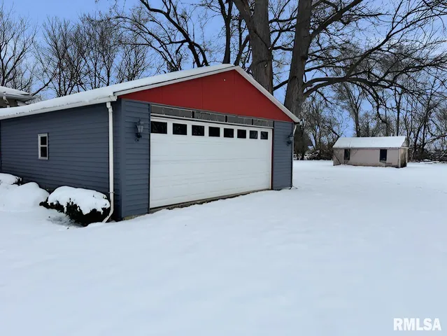 $39,900 | 413 West South Street, Colchester, IL 62326