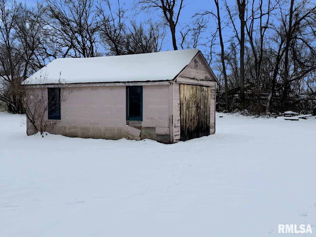 413 West South Street Colchester, IL 62326 - Photo 4 of 16