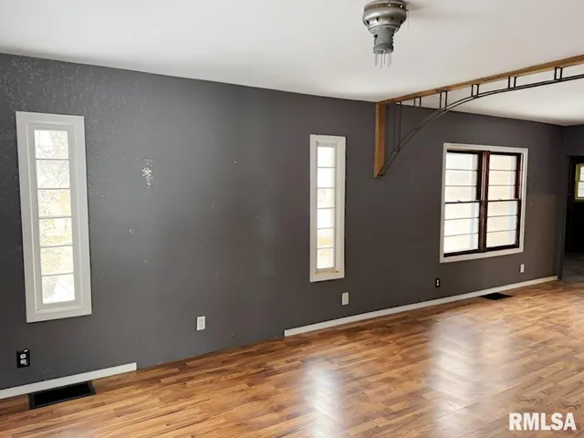 $39,900 | 413 West South Street, Colchester, IL 62326