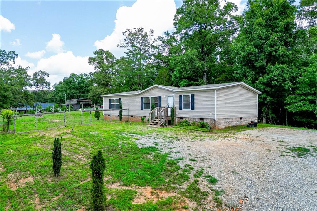 526 Silver Falls Road Cleveland, GA 30528 - Photo 2 of 41