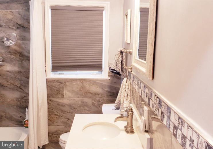 101 Denow Road Lawrence Township, NJ 08648 - Photo 20 of 24 2nd Bathroom