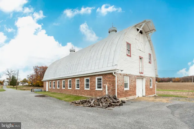 $1,399,900 | 3989 Kump Station Road, Taneytown, MD 21787