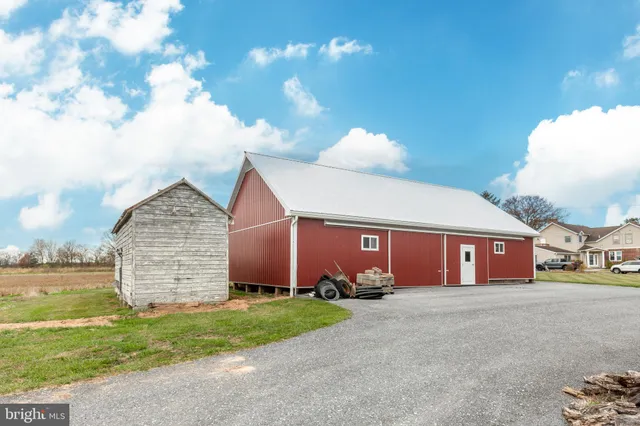 $1,399,900 | 3989 Kump Station Road, Taneytown, MD 21787