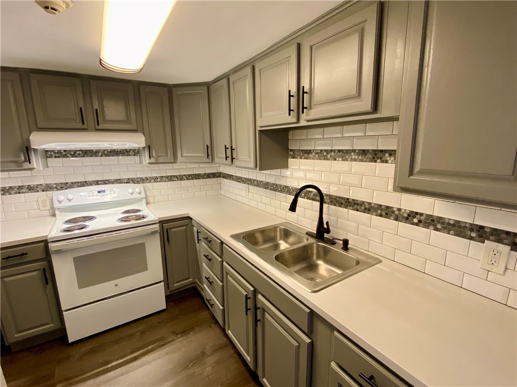 130 Spring Street, Unit 2N Newport, RI 02840 - Photo 11 of 12