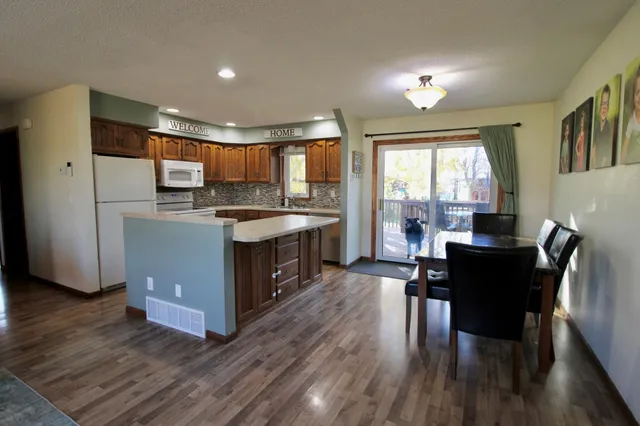 $325,000 | 1209 63rd Avenue North, Moorhead, MN 56560