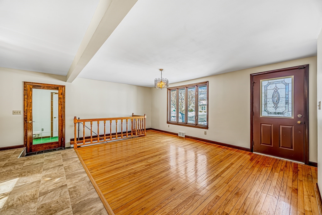 35 Silvin Road Chicopee, MA 01013 - Photo 11 of 25