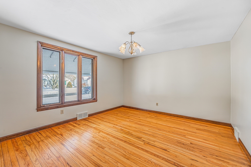 35 Silvin Road Chicopee, MA 01013 - Photo 18 of 25