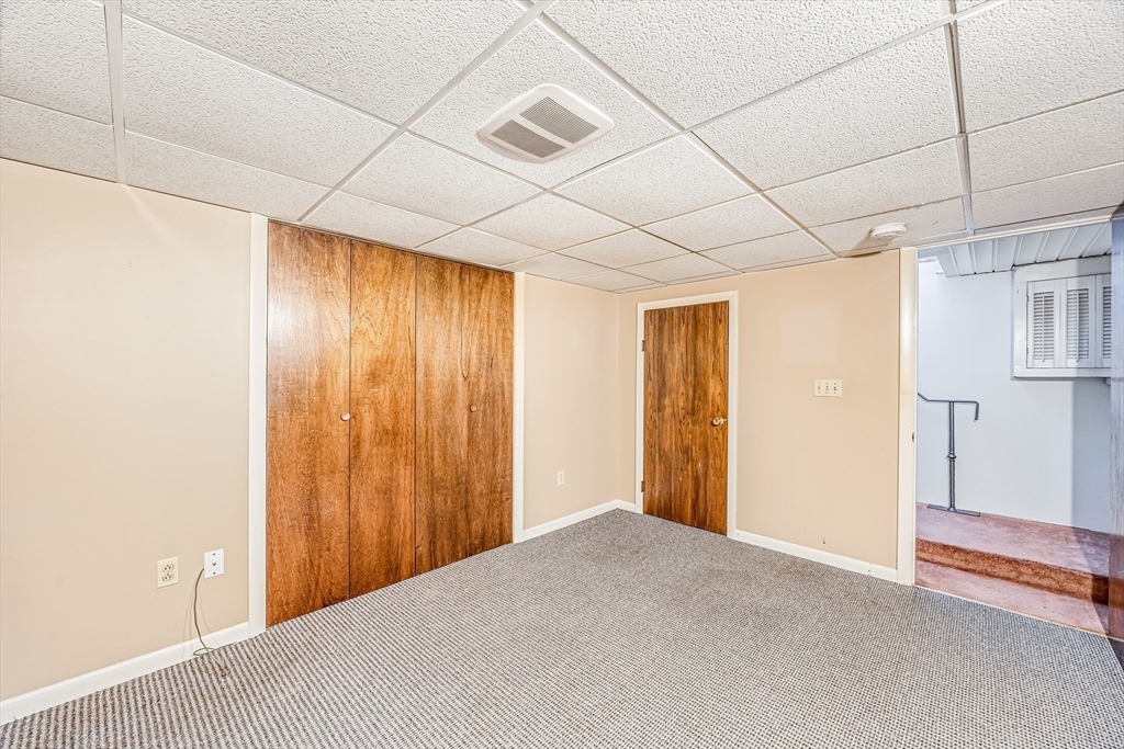 35 Silvin Road Chicopee, MA 01013 - Photo 23 of 25