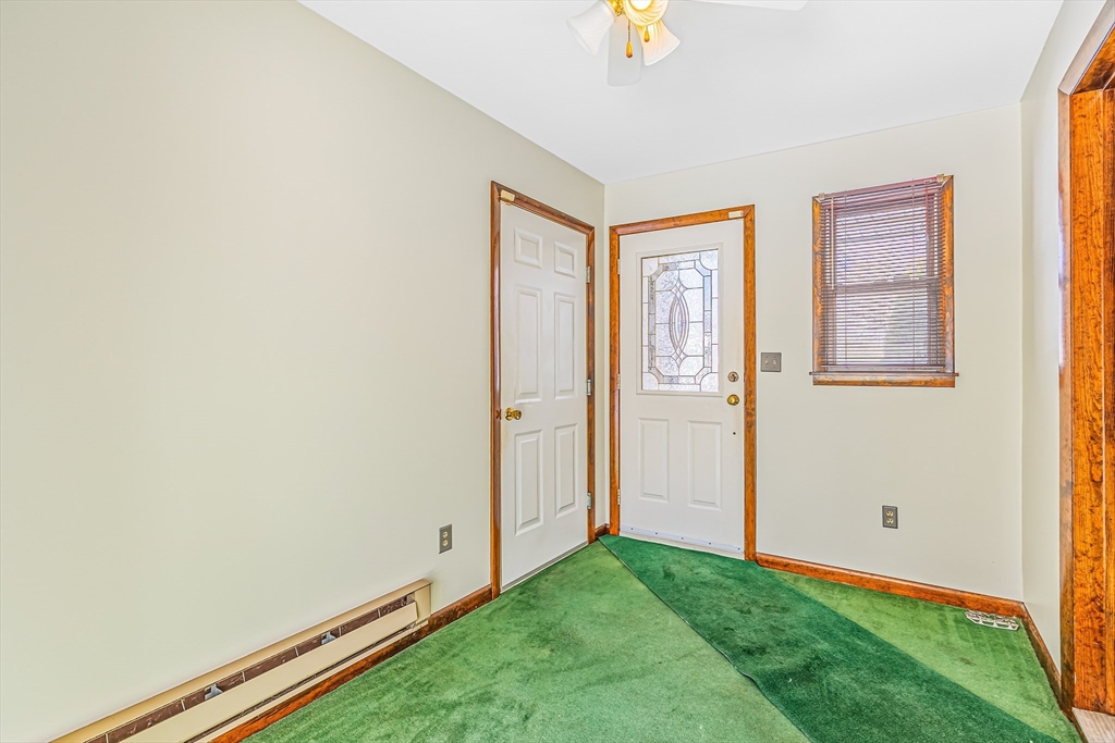 35 Silvin Road Chicopee, MA 01013 - Photo 6 of 25