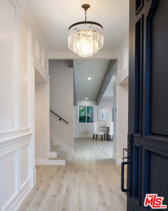 16230 Quemada Road Encino, CA 91436 - Photo 3 of 29 Gallery Image 3