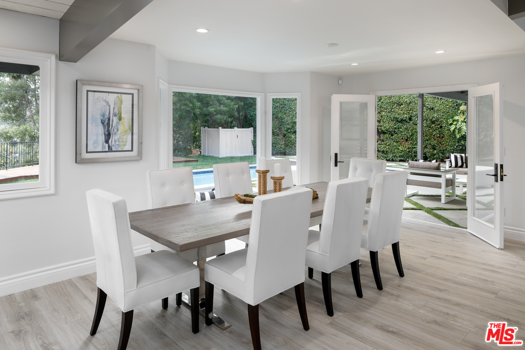 16230 Quemada Road Encino, CA 91436 - Photo 6 of 29 Gallery Image 6