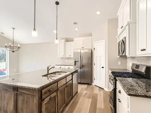 $517,350 | 6664 Heritage Avenue, Lino Lakes, MN 55038