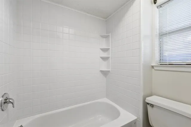 $2,106 | 513 Mack Drive, Euless, TX 76039