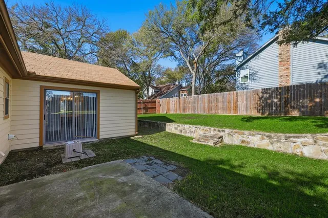 $2,106 | 513 Mack Drive, Euless, TX 76039