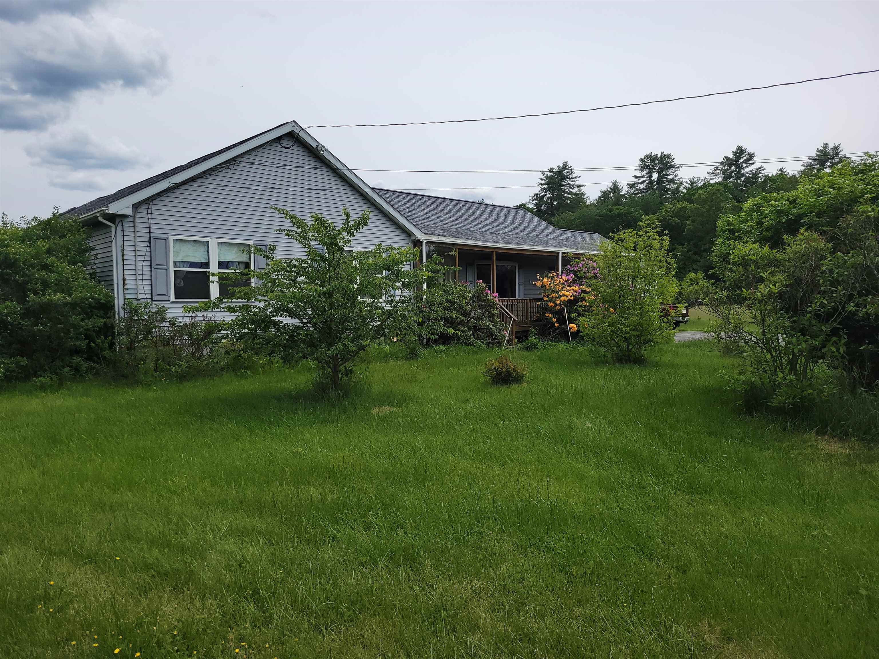 42 Chester Road Raymond, NH 03077 - Photo 3 of 34