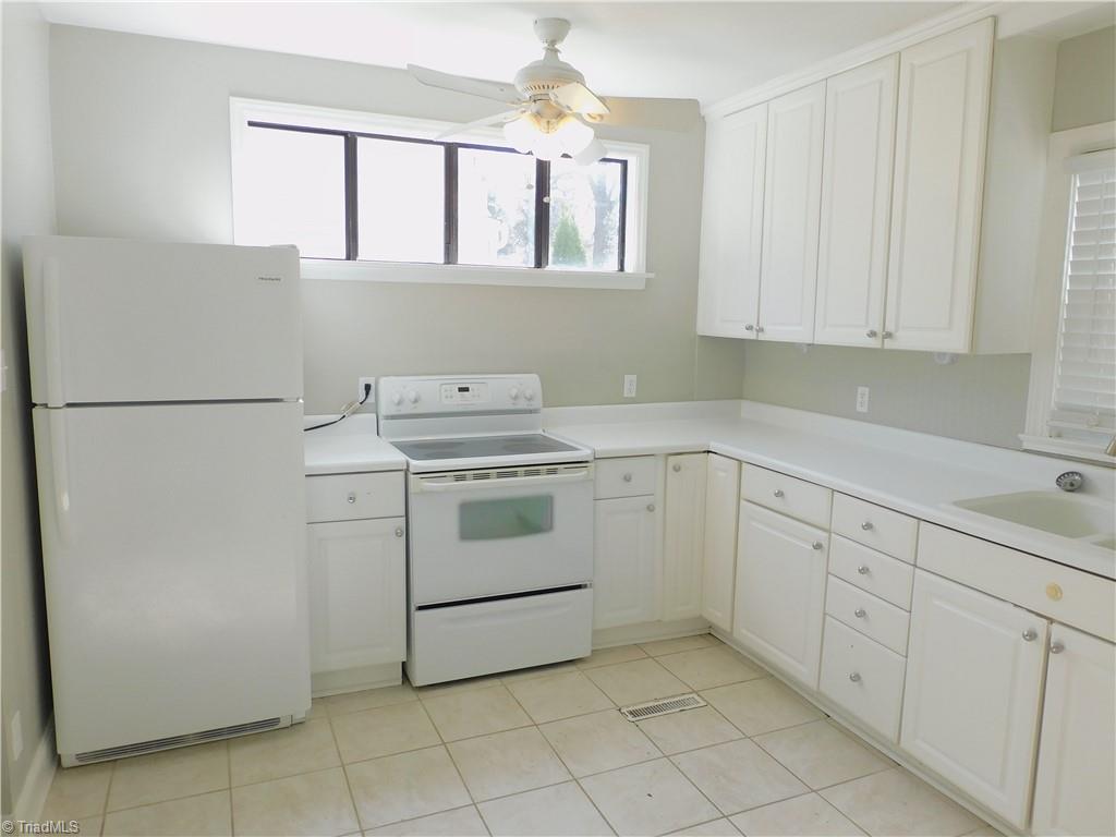 1814 Independence Road Greensboro, NC 27408 - Photo 5 of 29