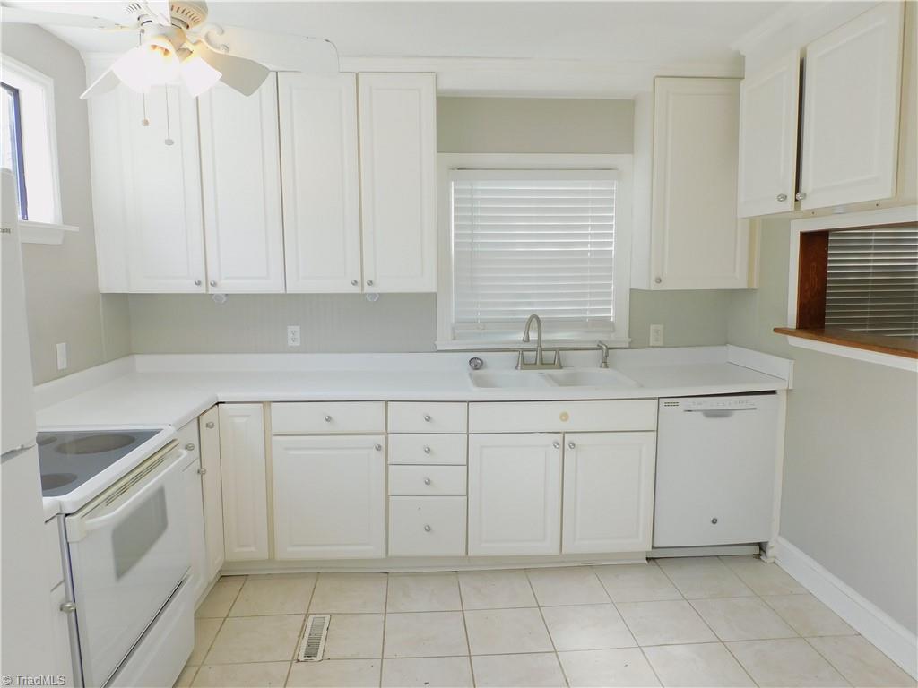 1814 Independence Road Greensboro, NC 27408 - Photo 6 of 29