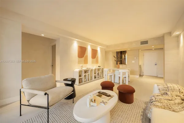 $11,000 | 2301 Collins Avenue, Unit 526, Miami Beach, FL 33139