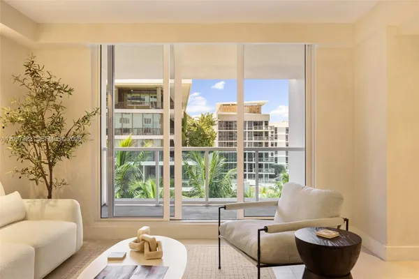 $11,000 | 2301 Collins Avenue, Unit 526, Miami Beach, FL 33139
