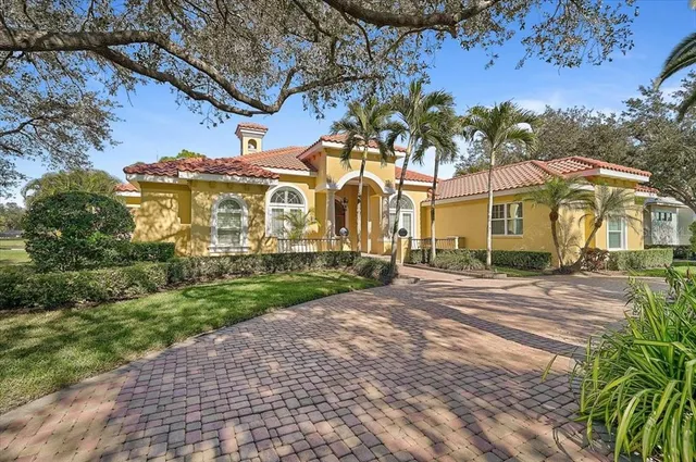 $2,250,000 | 433 East Macewen Drive, Osprey, FL 34229