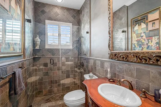 $2,250,000 | 433 East Macewen Drive, Osprey, FL 34229