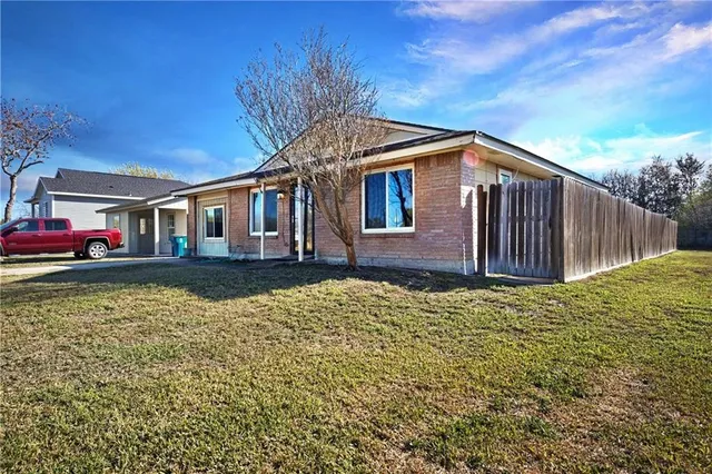 $1,550 | 2700 Ave D, Ingleside, TX 78362