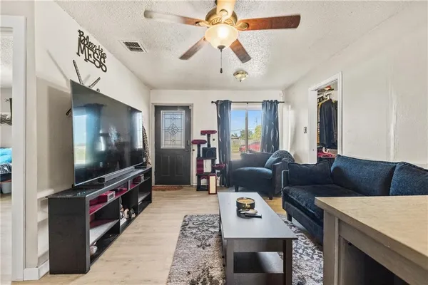 $1,550 | 2700 Ave D, Ingleside, TX 78362