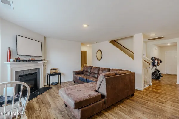 $369,909 | 158 Claire Place, Talbott, TN 37877