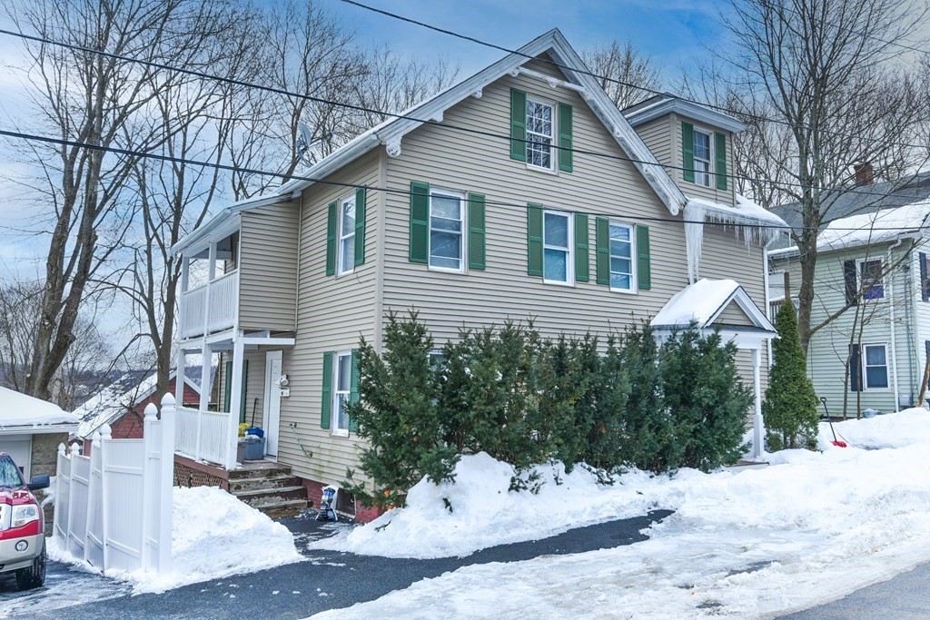 7 Oswald Street Worcester, MA 01607 - Photo 5 of 40 Gallery Image 5