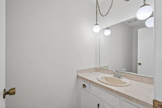 $229,900 | 8811 North 42nd Avenue, New Hope, MN 55427