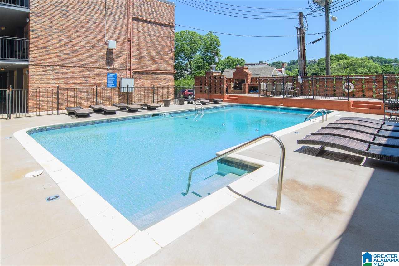 2990 Rhodes Circle South, Unit 213 Birmingham, AL 35205 - Photo 13 of 14