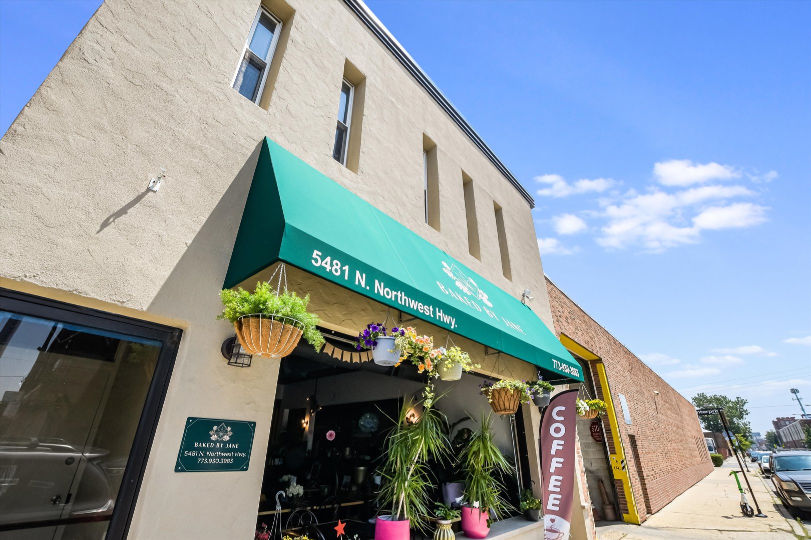 5481 North Northwest Highway Chicago, IL 60630 - Photo 2 of 60 a view of a building