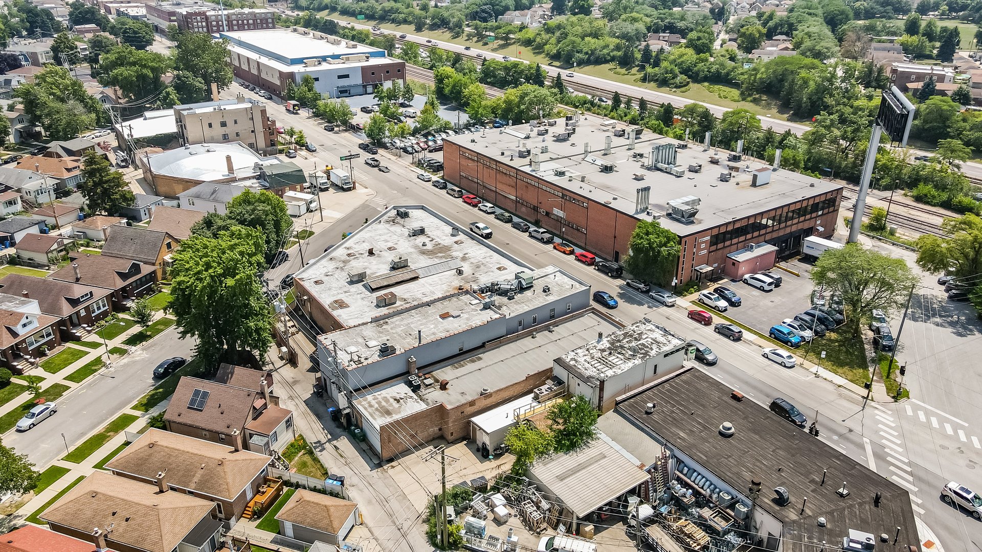 5481 North Northwest Highway Chicago, IL 60630 - Photo 49 of 60 an aerial view of a city