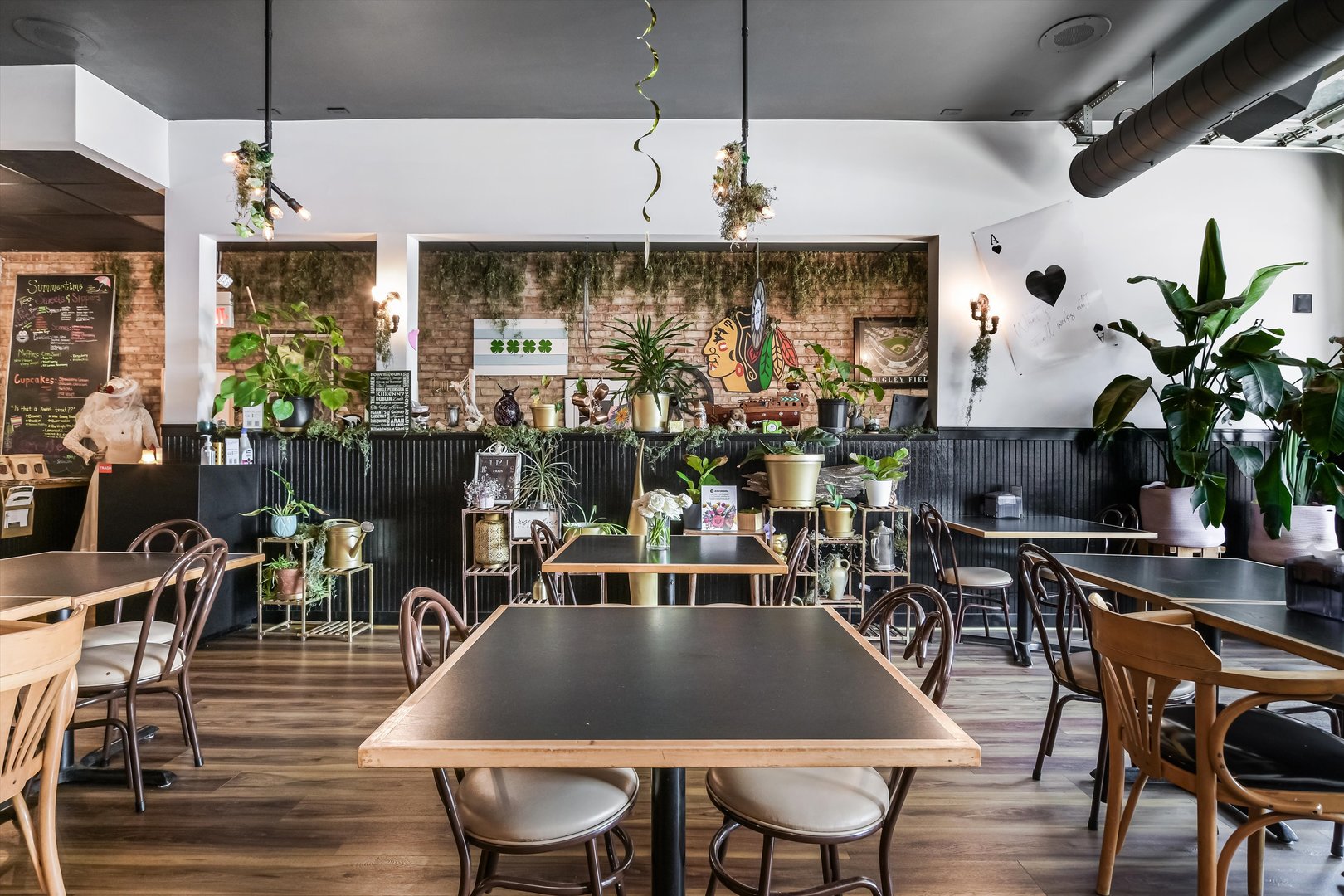 5481 North Northwest Highway Chicago, IL 60630 - Photo 8 of 60 a outdoor dining space with furniture and outdoor view