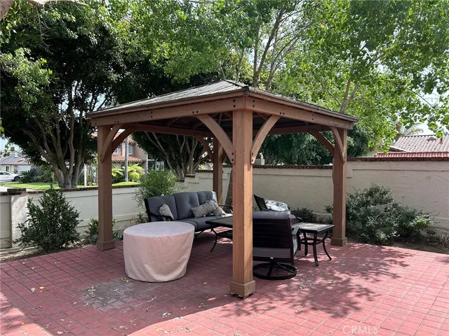 a view of outdoor space yard and patio