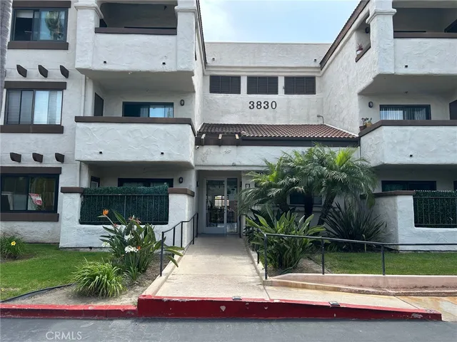 a view of house with outdoor space