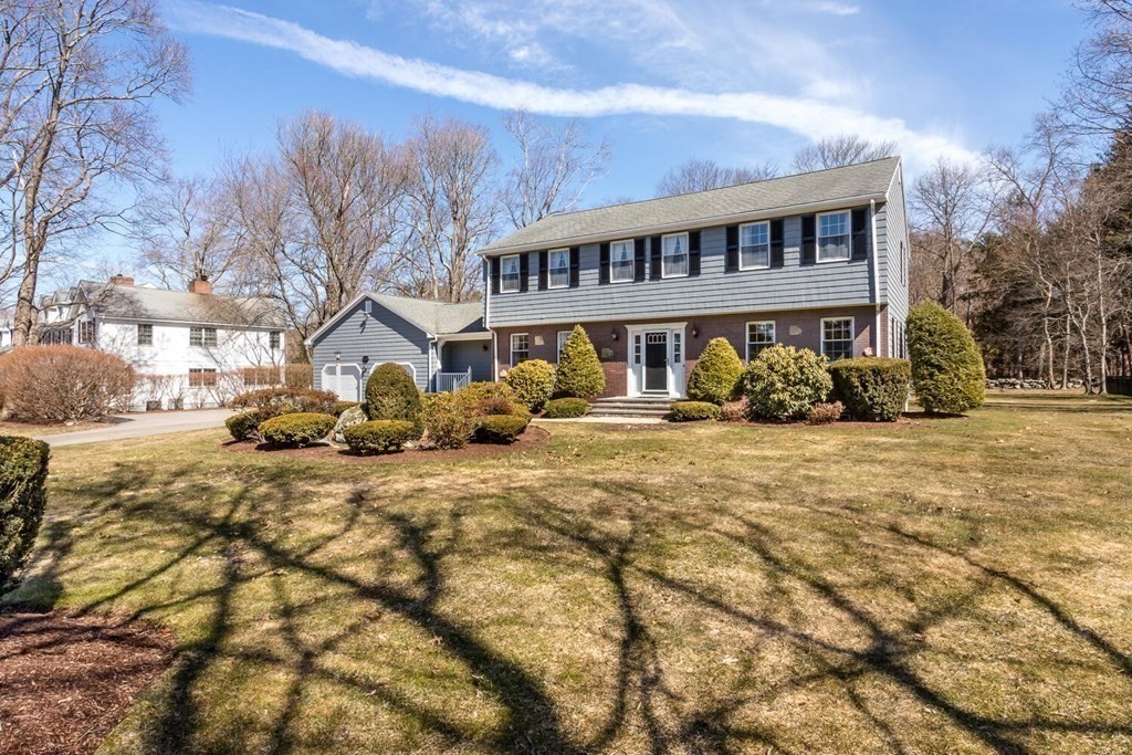 124 Old Farm Road Milton, MA 02186 - Photo 2 of 26