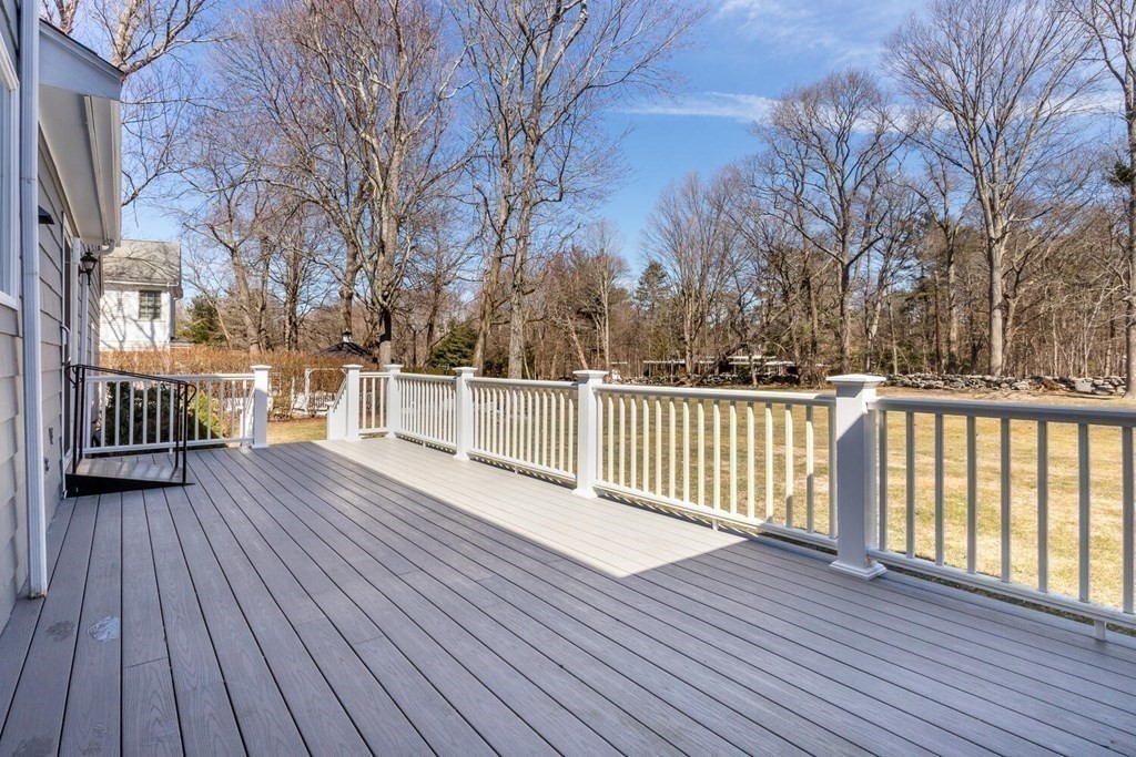 124 Old Farm Road Milton, MA 02186 - Photo 4 of 26