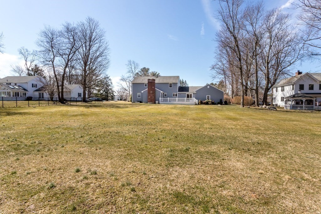 124 Old Farm Road Milton, MA 02186 - Photo 6 of 26