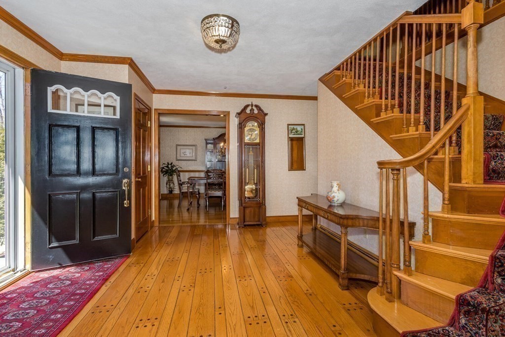 124 Old Farm Road Milton, MA 02186 - Photo 7 of 26