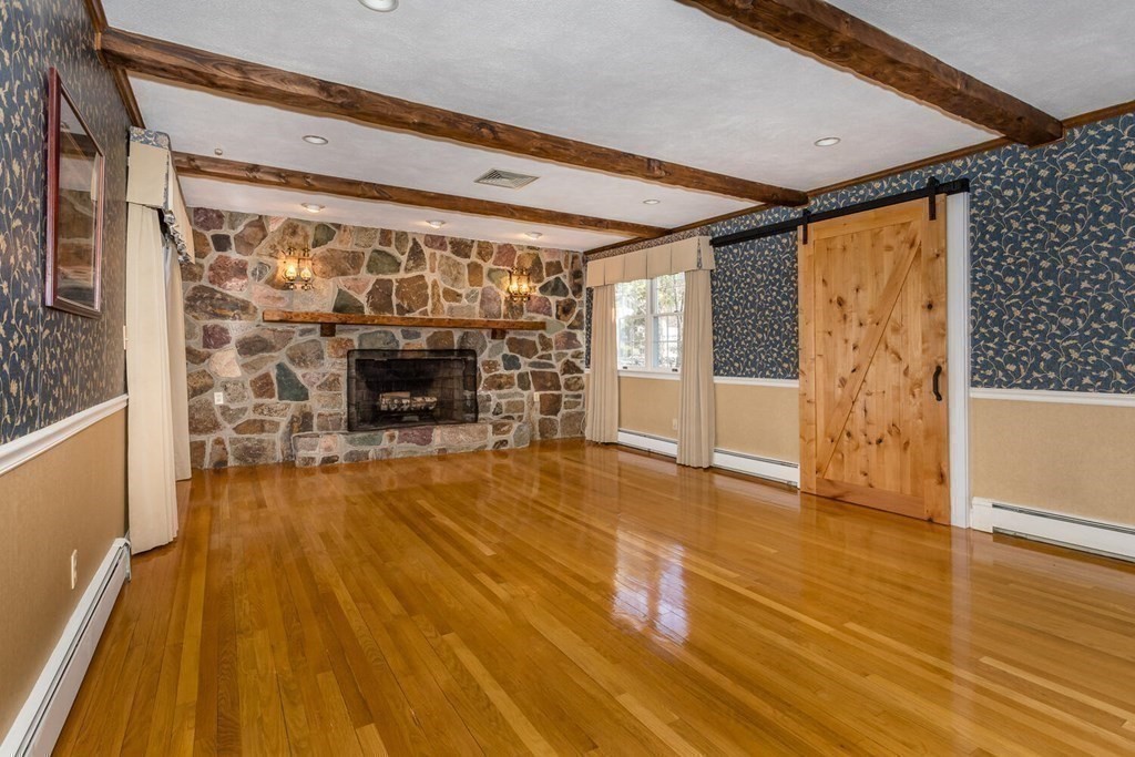 124 Old Farm Road Milton, MA 02186 - Photo 9 of 26