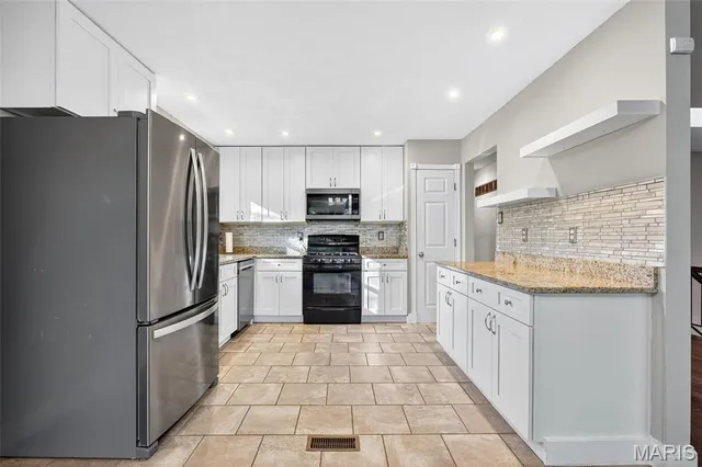 $350,000 | 309 Lemonwood Drive, St. Peters, MO 63376