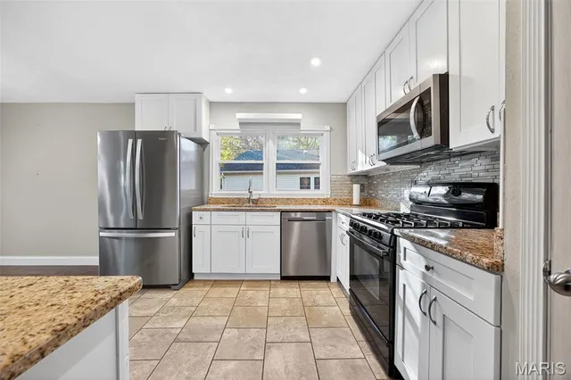 $350,000 | 309 Lemonwood Drive, St. Peters, MO 63376