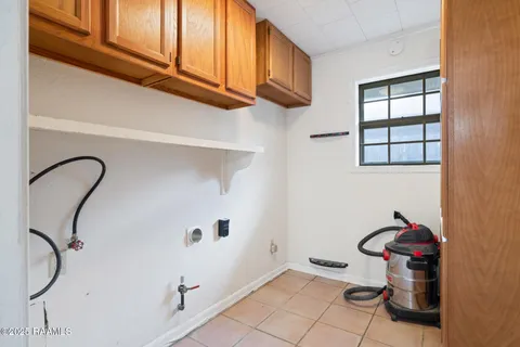 $215,000 | 210 San Carlos Circle, Lafayette, LA 70506