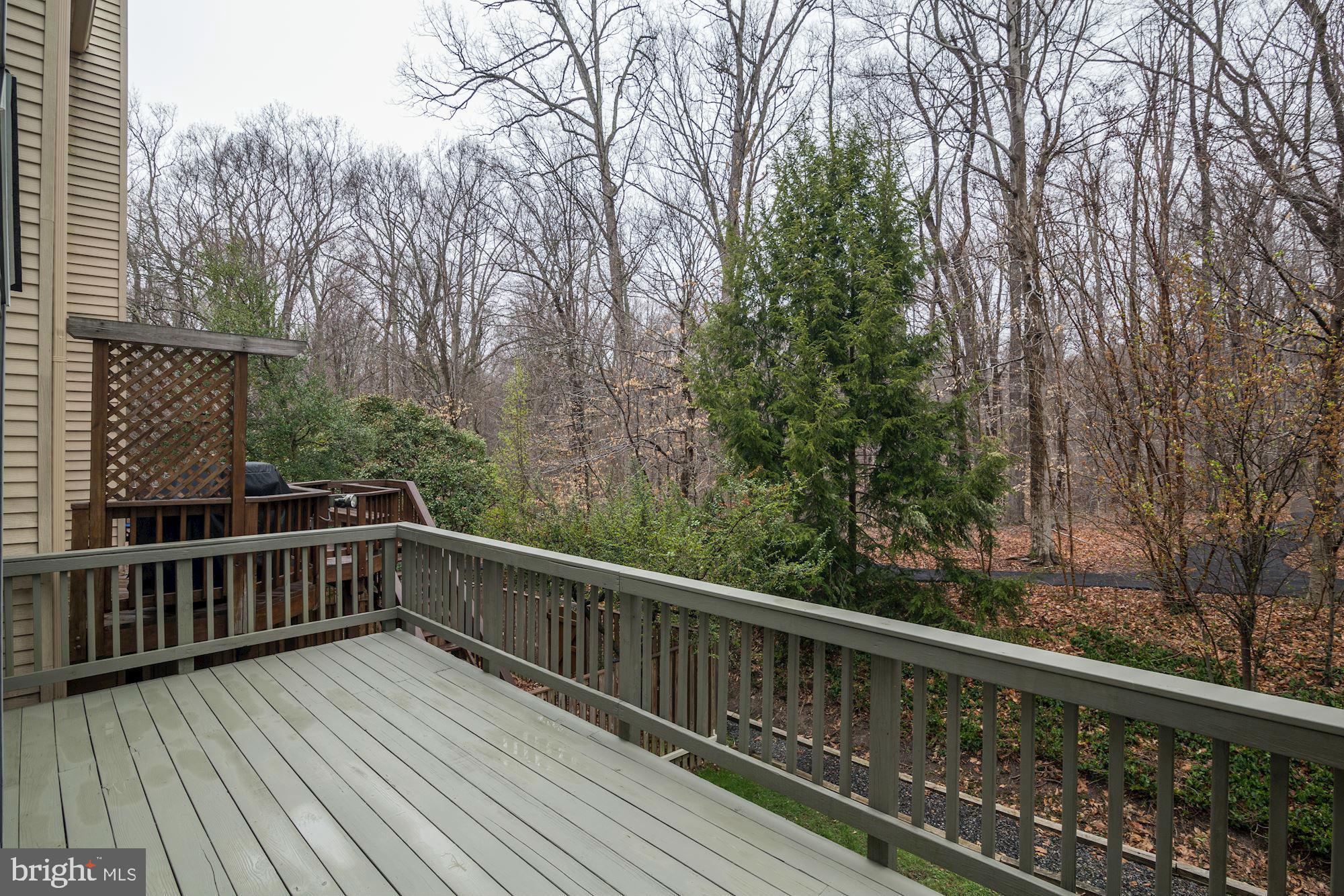 8112 Squirrel Run Road Springfield, VA 22152 - Photo 18 of 30 Large Deck overlooking park