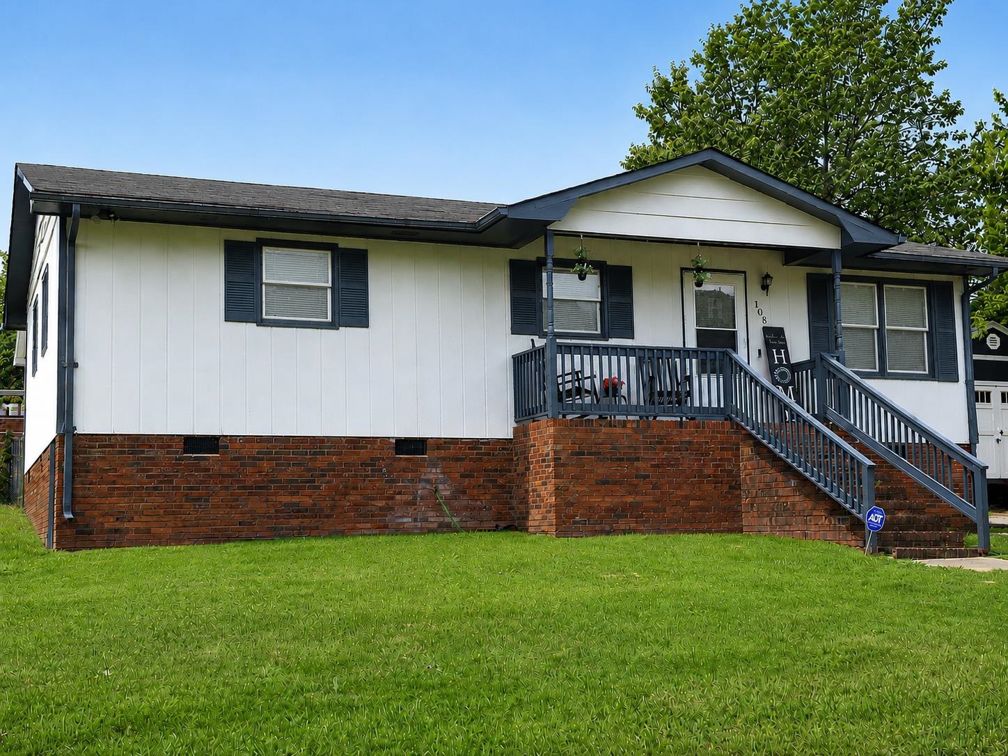 108 Everest Drive Inman, SC 29349 - Photo 1 of 17